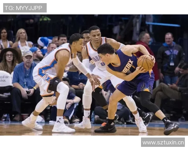 昔日恩怨再现！布克与老队友狭路相逢