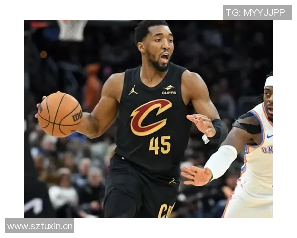 米切尔疑似与当红明星秘密约会引发热议球迷纷纷猜测真相